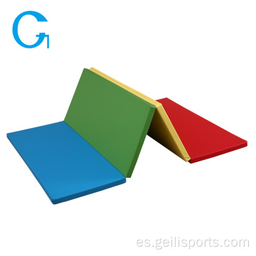 Esteras coloridas del juego del ejercicio del gimnasio